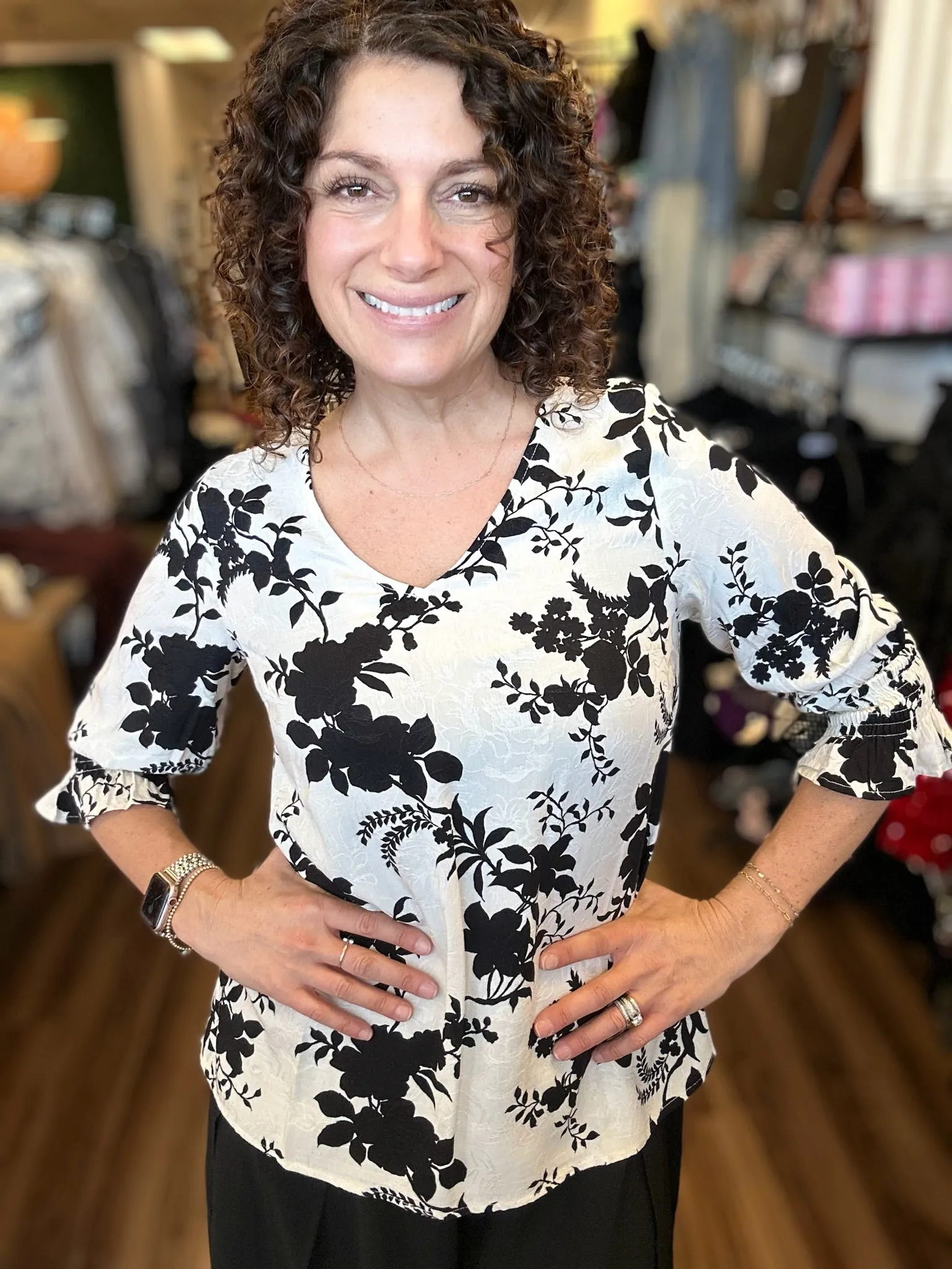 Abilene - Bubble Sleeve V-Neck Floral Jacquard Blouse