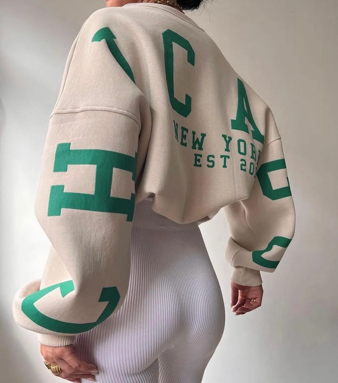 Back Letters Print Oversized Sweatshirt – Cozy Streetwear for Autumn & Winter