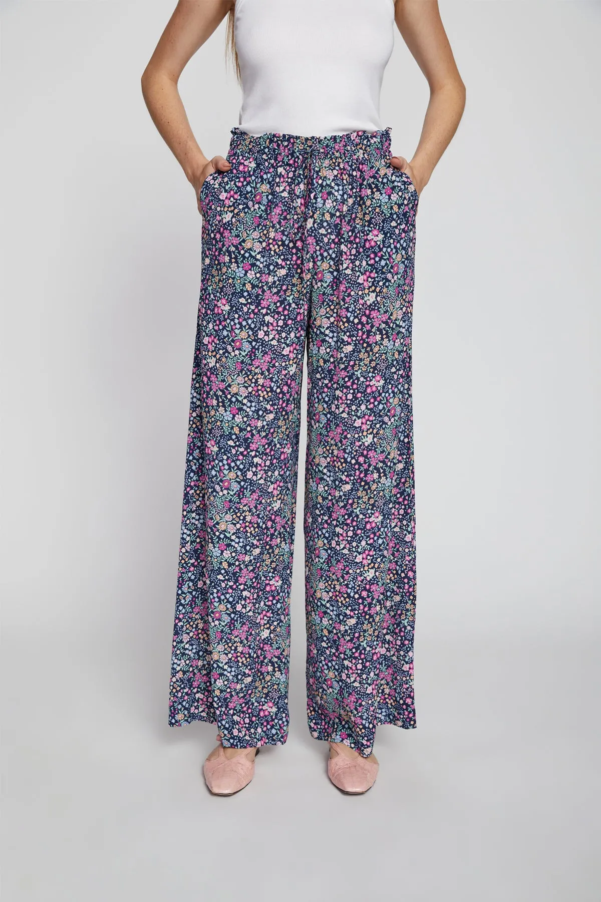Bailey 44 Monty Pant in Ditzy Floral