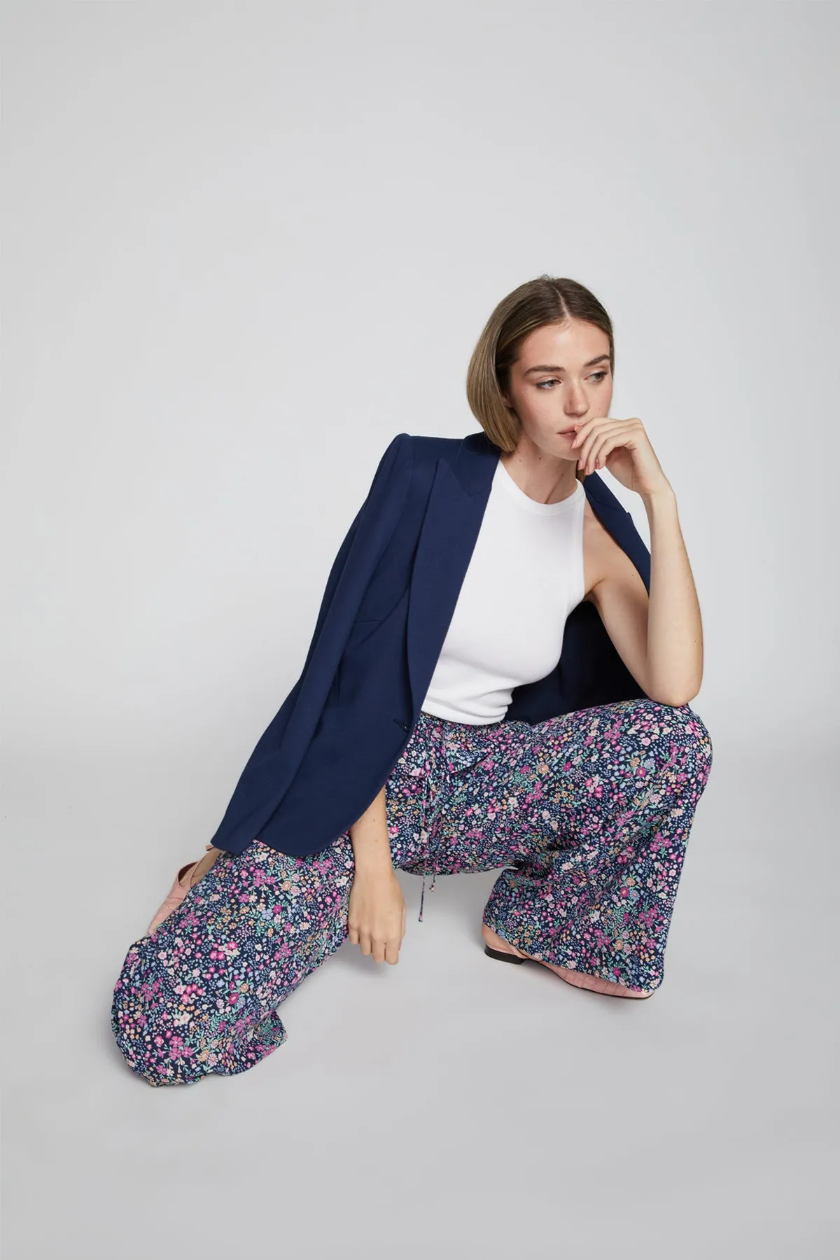 Bailey 44 Monty Pant in Ditzy Floral